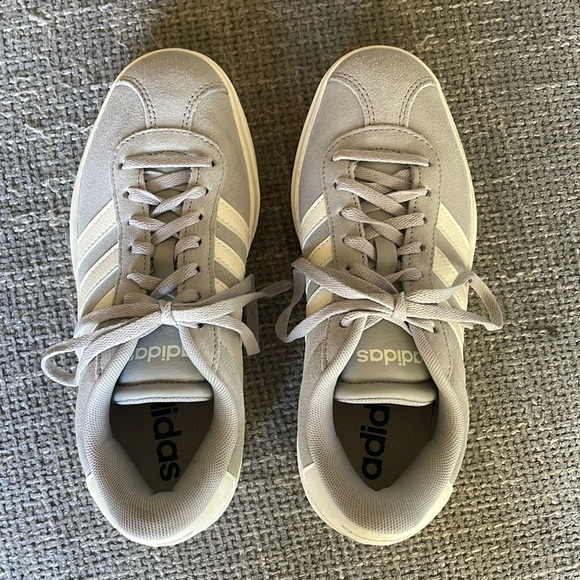 LIKE NEW ADIDAS VL Court Bold Shoes! - Picture 7 of 10